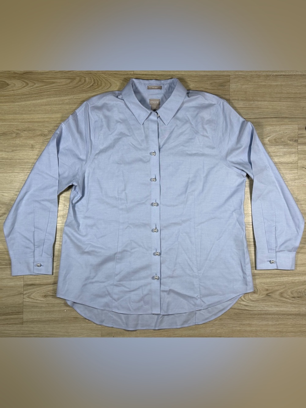 Chico’s No Iron Blue Cotton Shirt Pearl Buttons Classic Preppy Tailored Fall